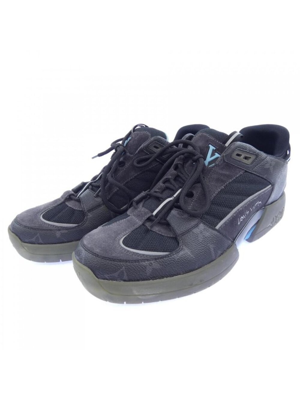 Louis Vuitton Sneakers Black - Picture 3 of 6
